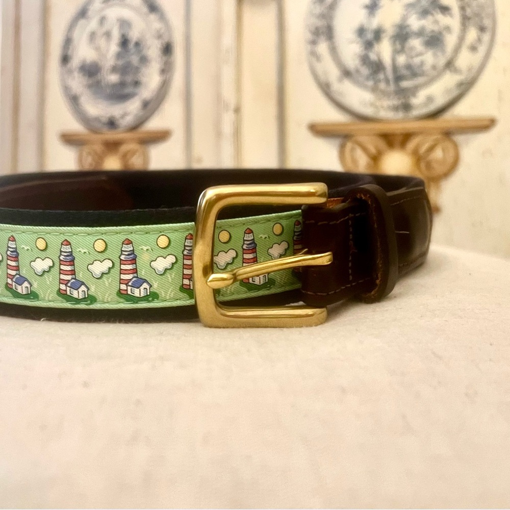 Vineyard Vines Green Lighthouse Belt with Brass Buckle Size 40.